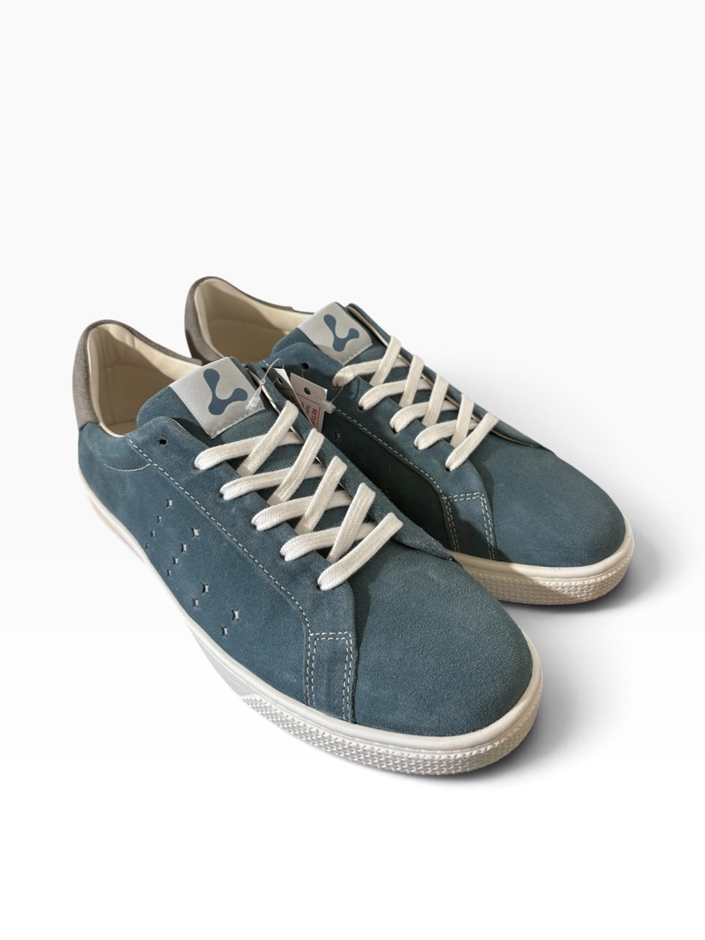 Lazo Halo Skater Sneaker in Aquamarine Blue/Smokey Quartz Grey, Size 9